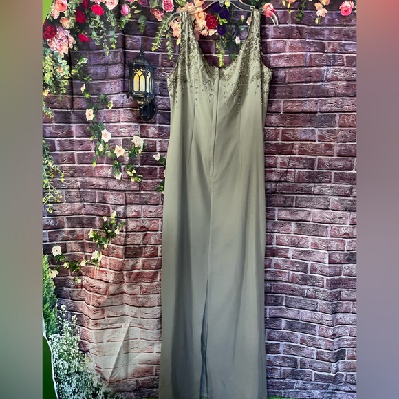 Ikara Gray Formal Dress with Sequins - Picture 4 of 4